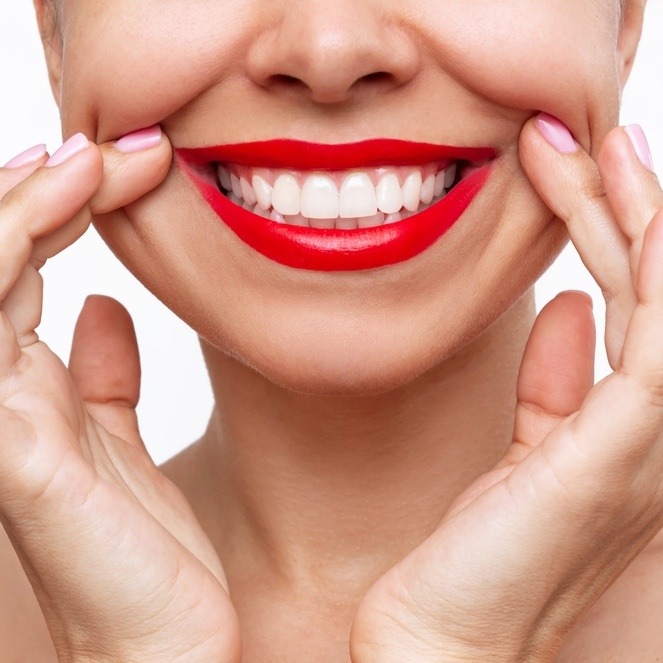 Teeth Whitening Dubai | Safe & Effective Smile Brightening